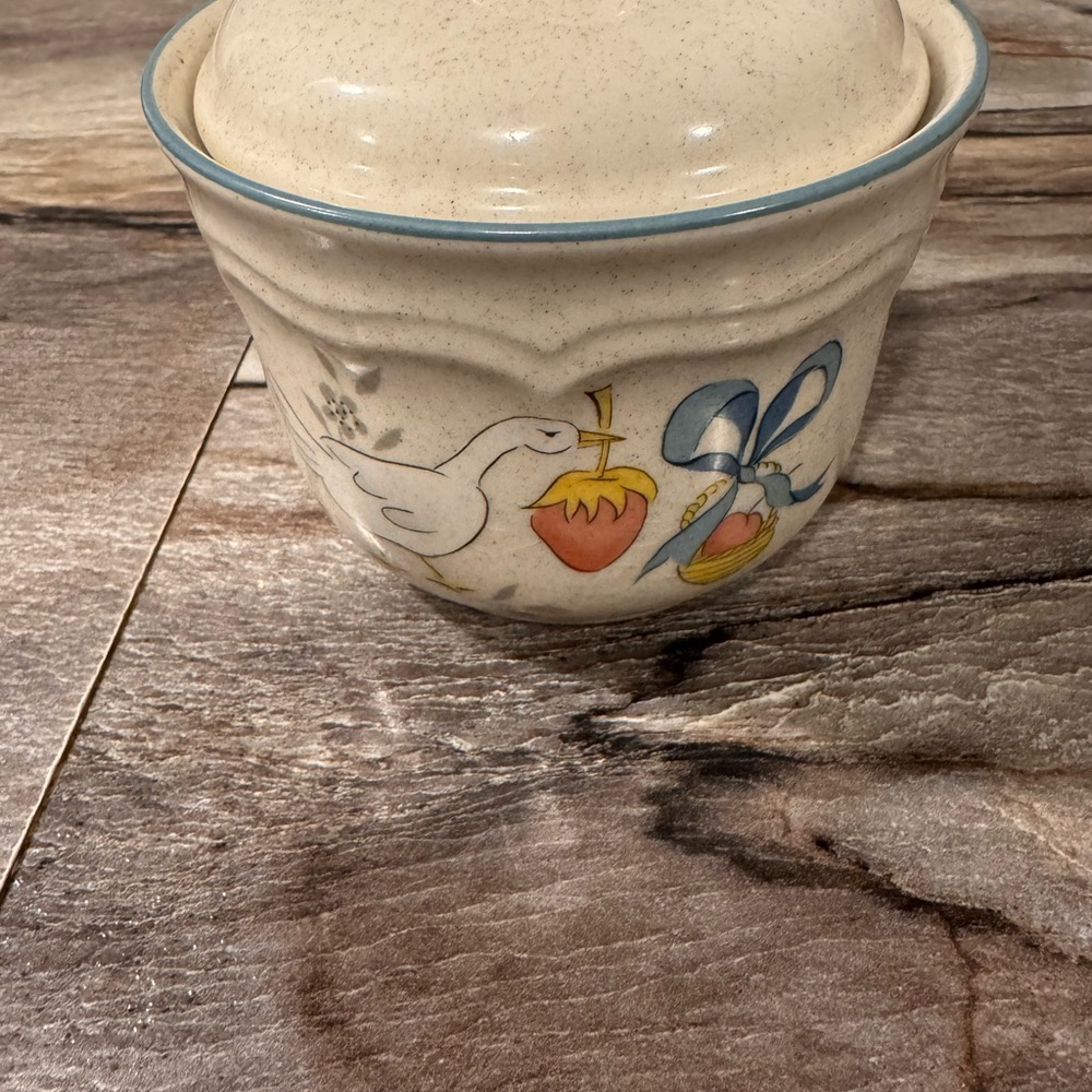 Marmalade sugar bowl